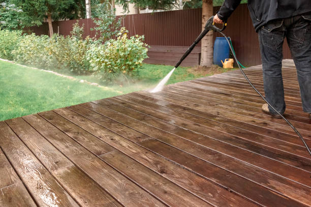Best Pool Deck Cleaning  in Kensington, CA